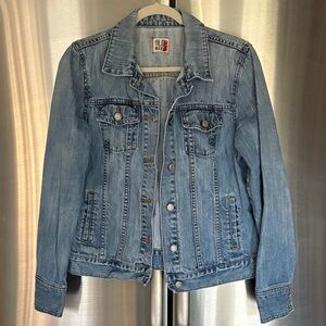 Old Navy Light Wash Blue Jean Jacket for Women